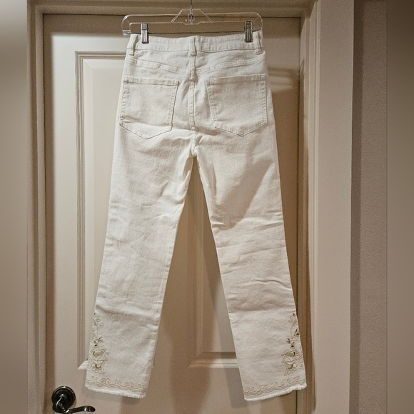 Free People Cutwork Cigarette Leg Jeans High Rise Floral Embroidery Ivory 27 NWT - Picture 4 of 16